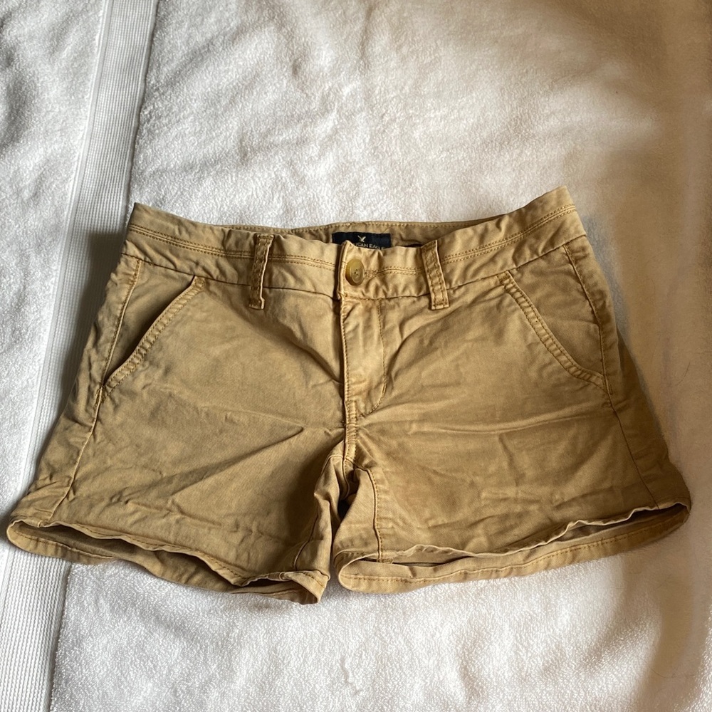 Women's Tan American Eagle Shorts